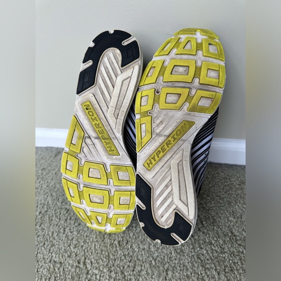 BROOKS HYPERION lightweight running shoe - Picture 7 of 10